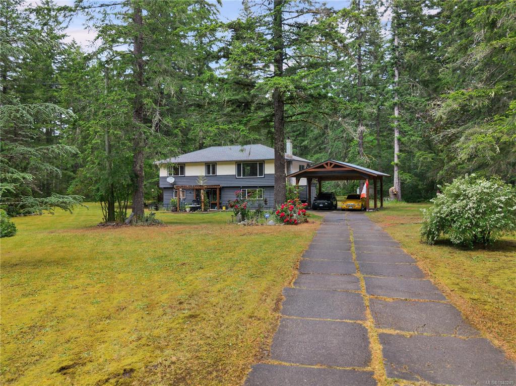 Second View of 4040 York Rd, Campbell River, BC, V9H 1B3