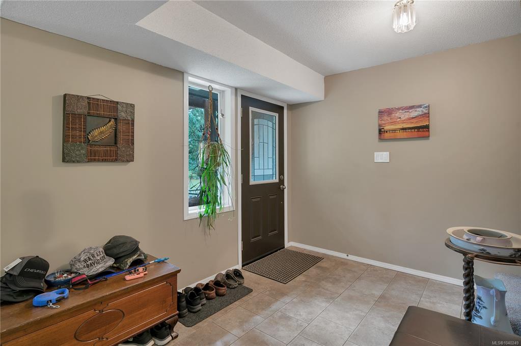 Fourth View of 4040 York Rd, Campbell River, BC, V9H 1B3