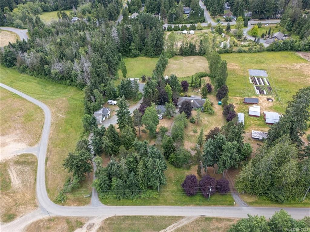 Second View of 880 Garden Rd E, Qualicum Beach, BC, V9K 1N2