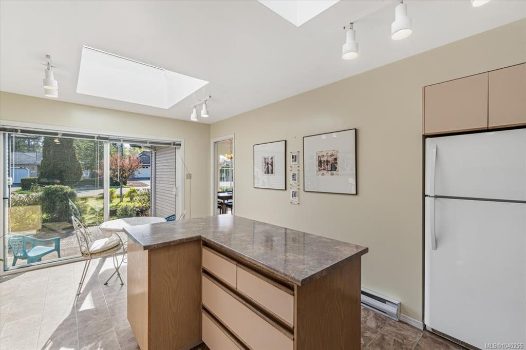 Fourth View of 1095 Pepper Pl, French Creek, BC, V9P 1Z5