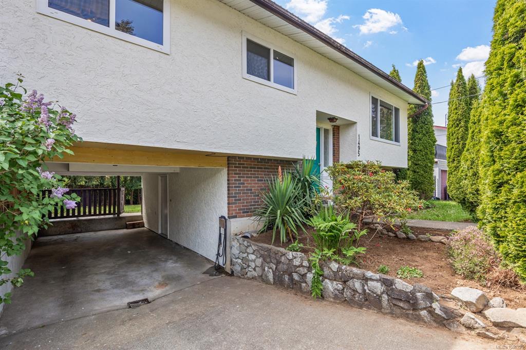 Third View of 1495 Hobson Ave, Courtenay, BC, V9N 6P2