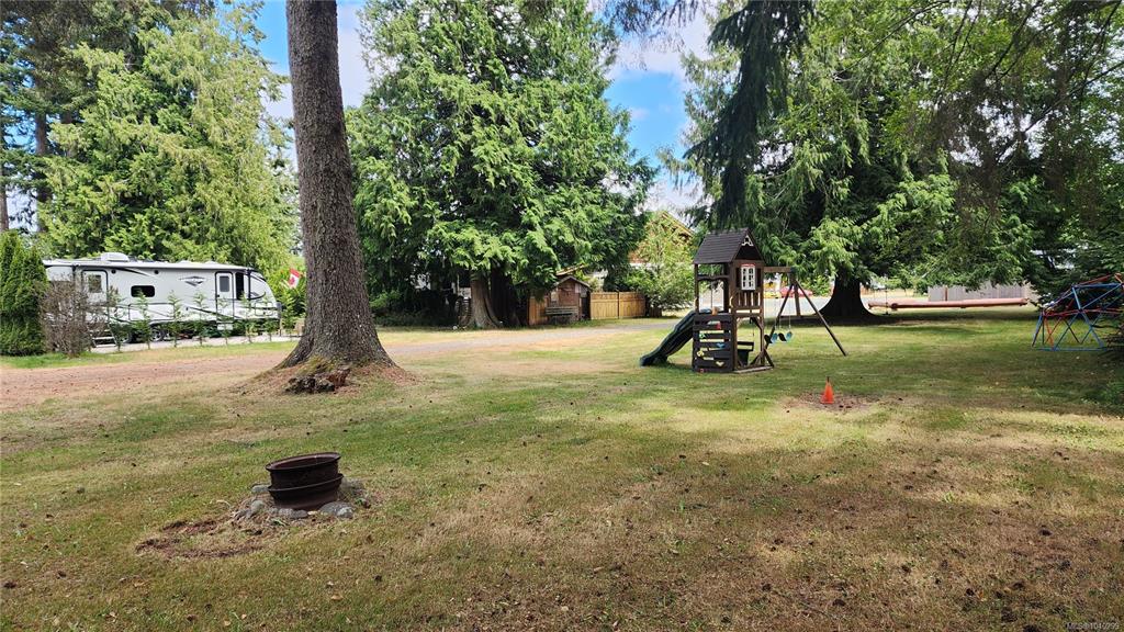 6050 Island Hwy W, 1040299, BC,