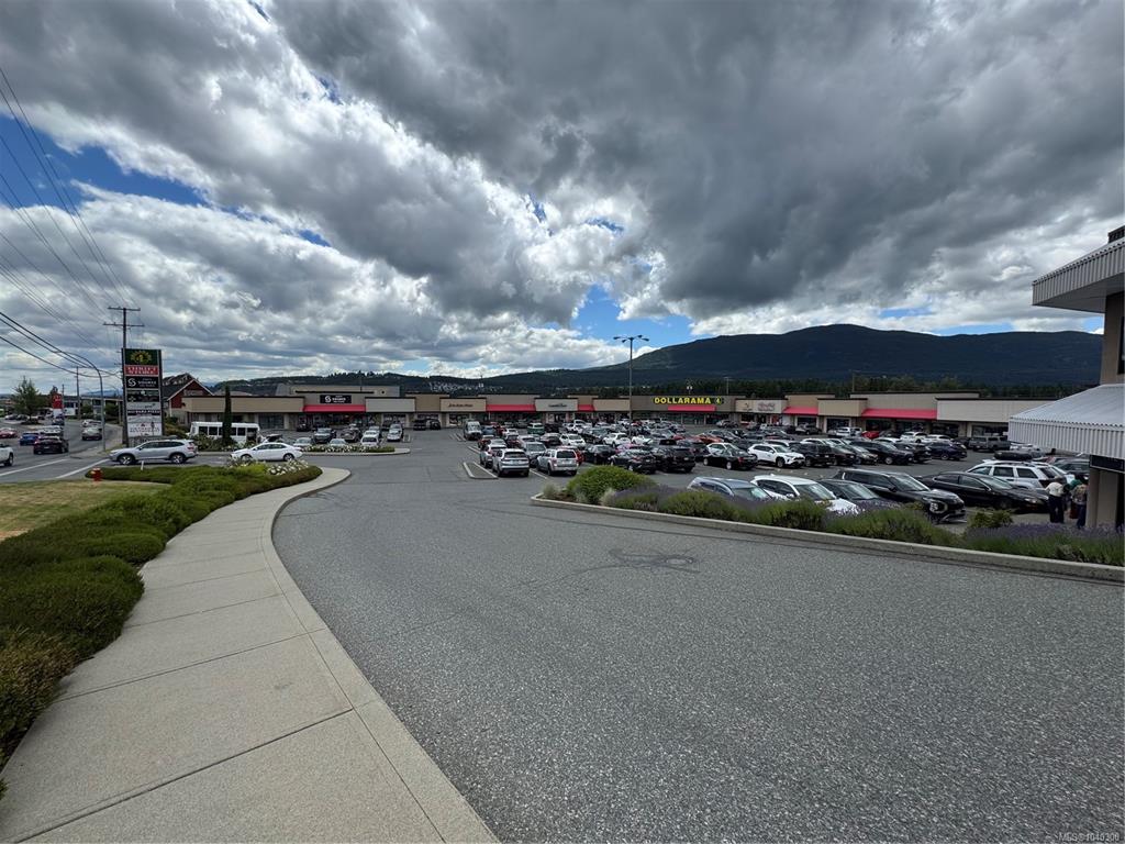 Fifth View of 1925 Bowen Rd, Nanaimo, BC, V9S 1H1