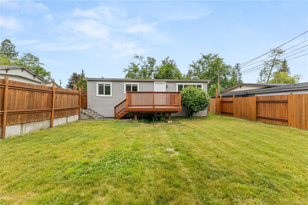 Second View of 1870 Mcdonald Rd, Campbell River, BC, V9W 5K1