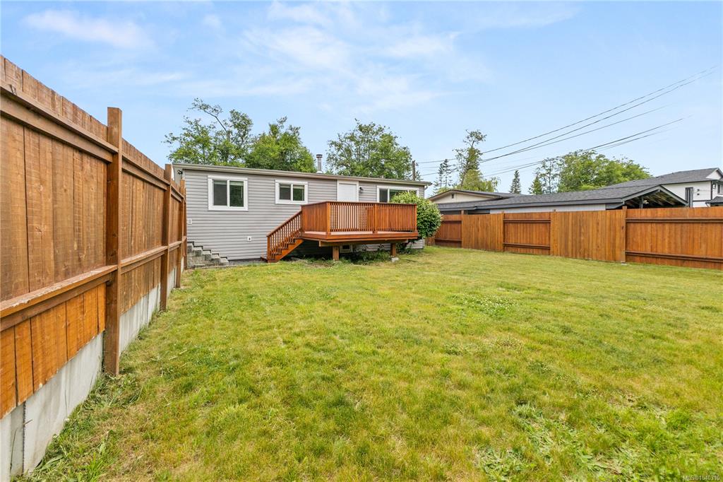 Third View of 1870 Mcdonald Rd, Campbell River, BC, V9W 5K1