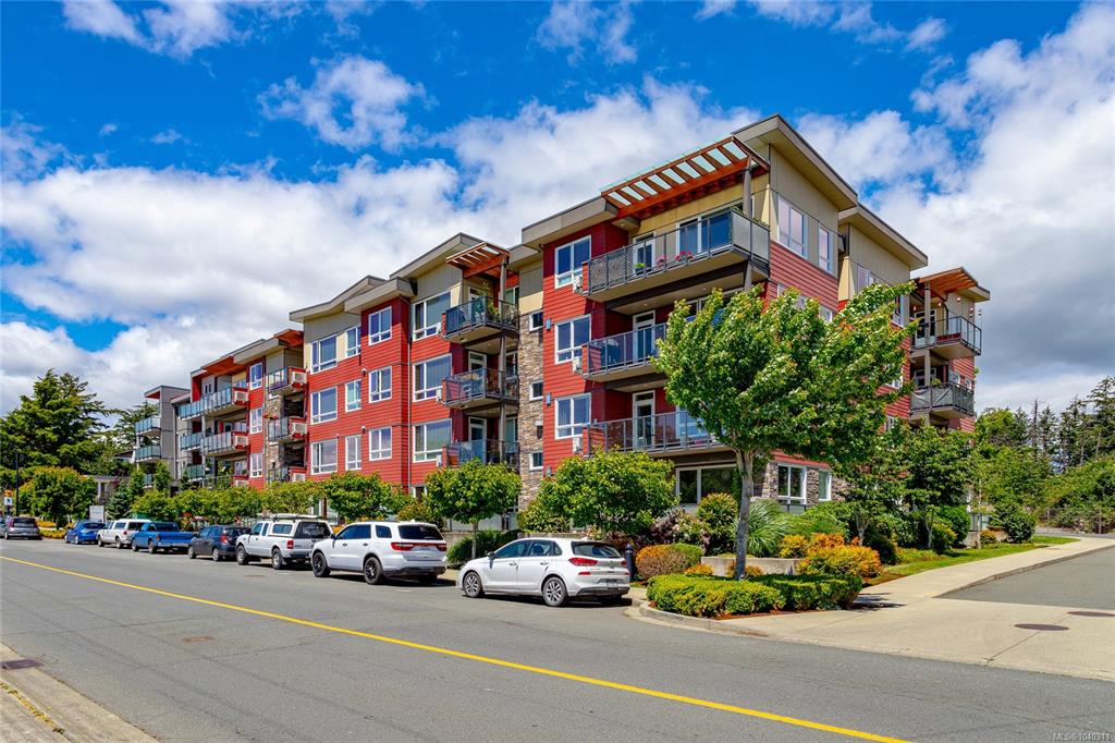 300 Belmont Rd, 1040311, BC,