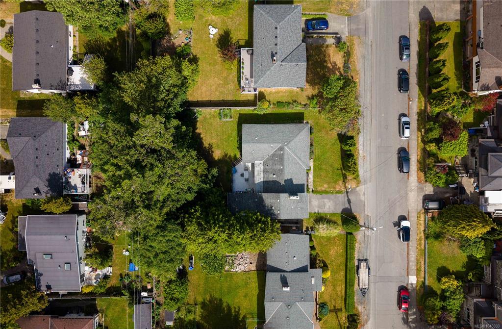 Fifth View of 1846 Fairburn Dr, Saanich, BC, V8N 1P9