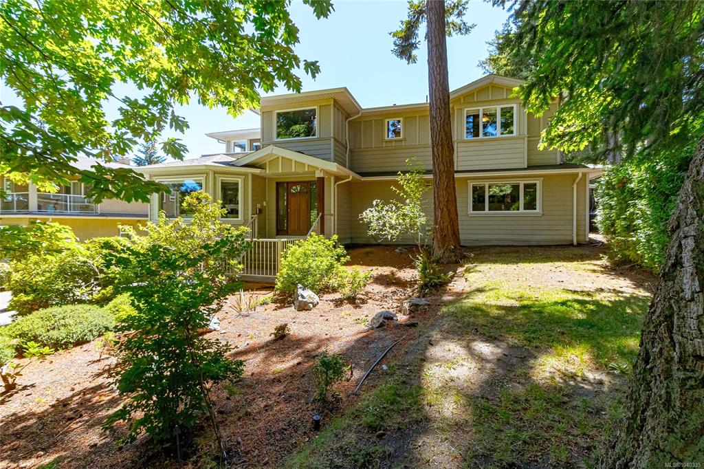 Third View of 2201 Arbutus Cove Lane, Saanich, BC, V8N 6N7