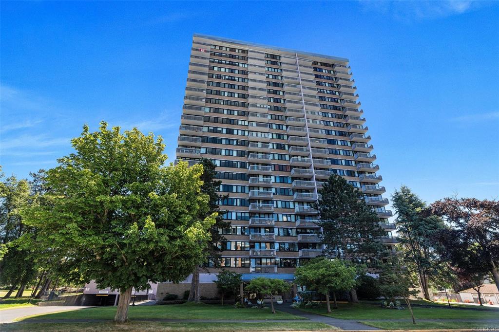 Second View of 647 Michigan St, Orchard House, Victoria, BC, V8V 1S9