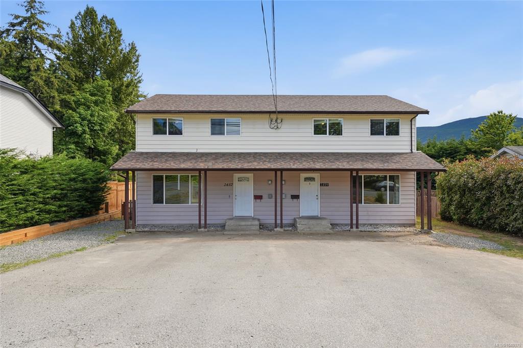 2457 Rosstown Rd, 1040379, BC,