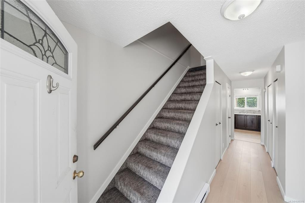 Fifth View of 2457 Rosstown Rd, Nanaimo, BC, V9T 3R6