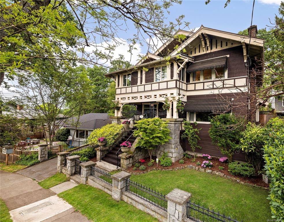1069 Joan Cres, 1040381, BC,