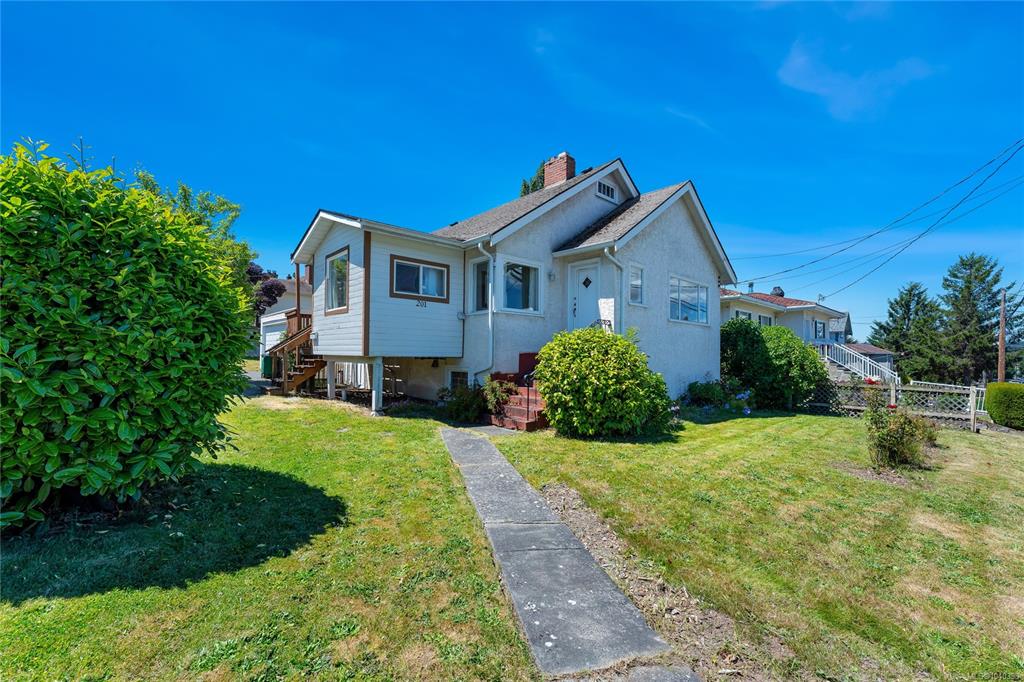 201 Burnside Rd, 1040393, BC,
