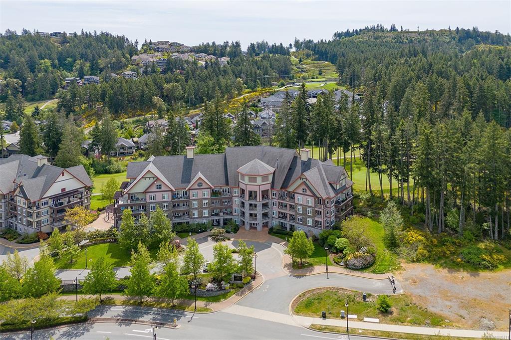 1395 Bear Mountain Pkwy, 1040411, BC,
