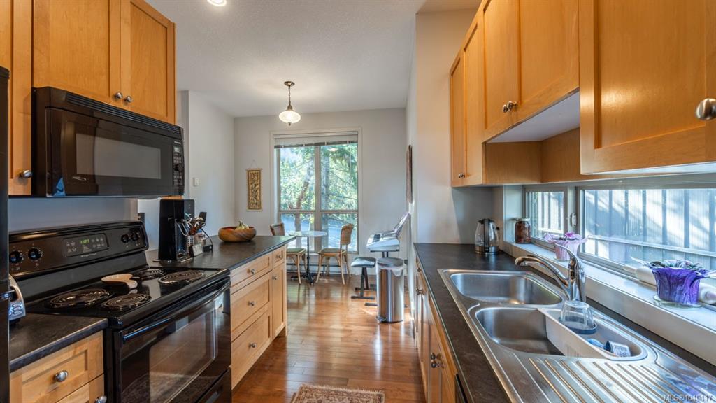 Fourth View of 541 Charfinch Pl, Long Lake Heights, Nanaimo, BC, V9T 5A4