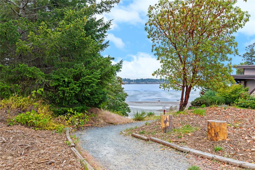 Third View of 1175 Resort Dr, SUNRISE RIDGE WATERFRONT RESORT, Parksville, BC, V9P 2E3