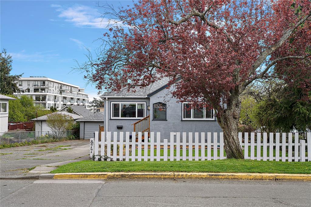 Fifth View of 877 Wollaston St, Esquimalt, BC, V9A 5A9