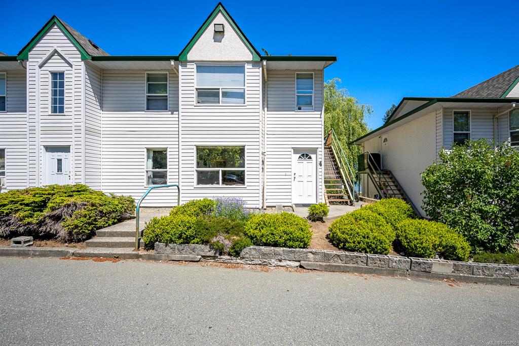 1535 Dingwall Rd, 1040450, BC,