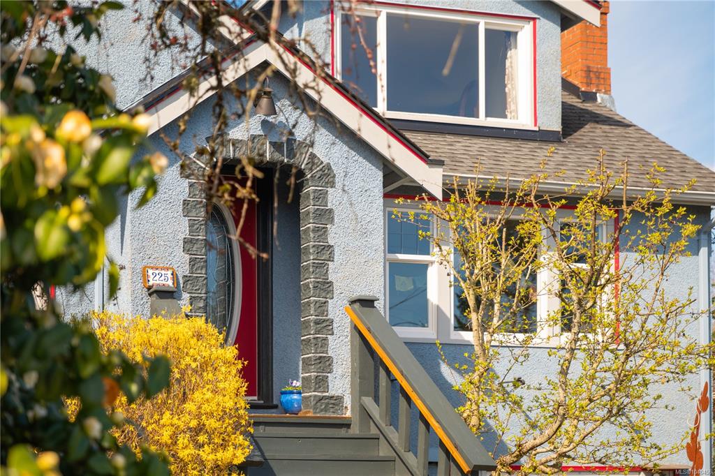 Third View of 225 Harvey St, Nanaimo, BC, V9R 3W6