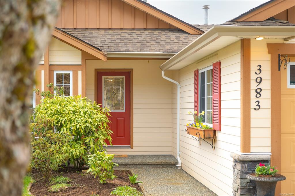 Third View of 3983 Valewood Dr, Nanaimo, BC, V9T 6B9