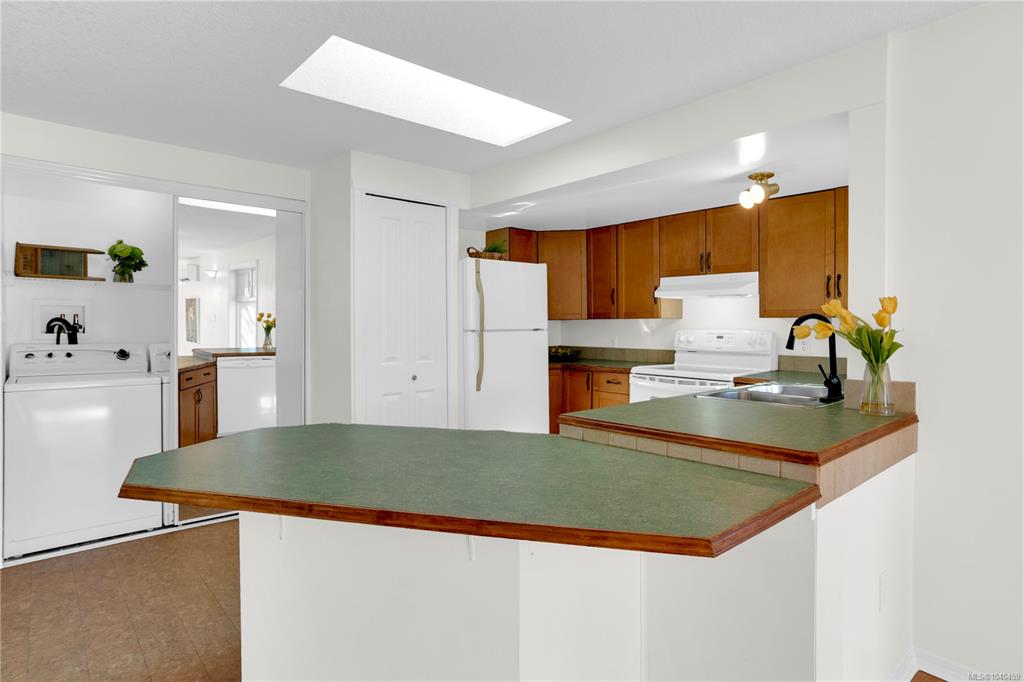 Fifth View of 80 Fifth St, Nanaimo, BC, V9R 1N1
