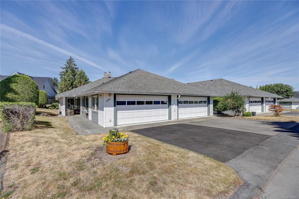Second View of 330 Dogwood St, SHORELINE, Parksville, BC, V9P 1P7