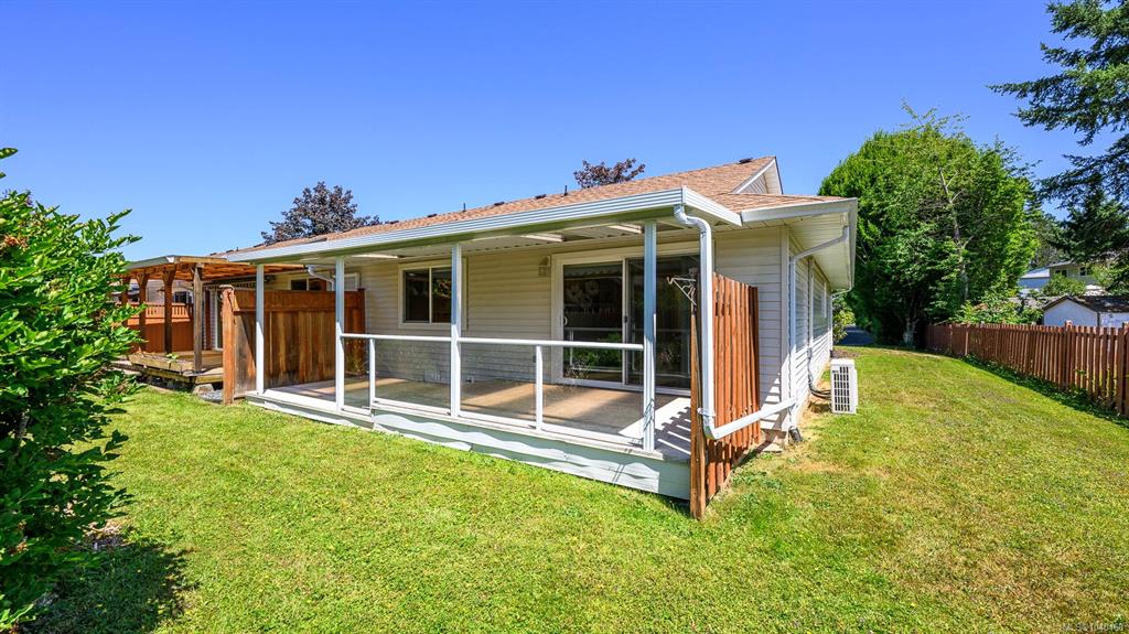 Fourth View of 1905 Willemar Ave, WOODGLEN ESTATES, Courtenay, BC, V9N 3M5