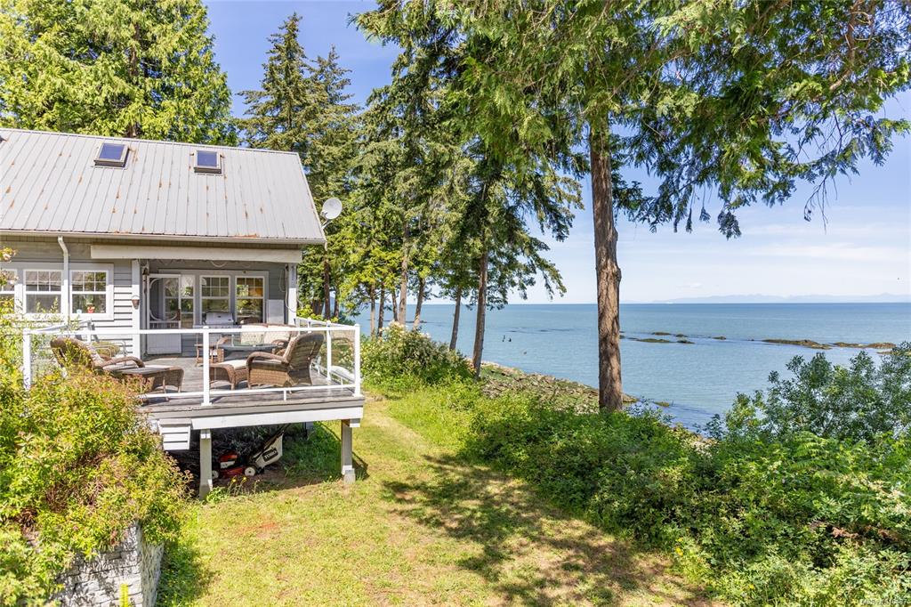 Third View of 433 East Point Rd, Saturna Island, BC, V0N 2Y0