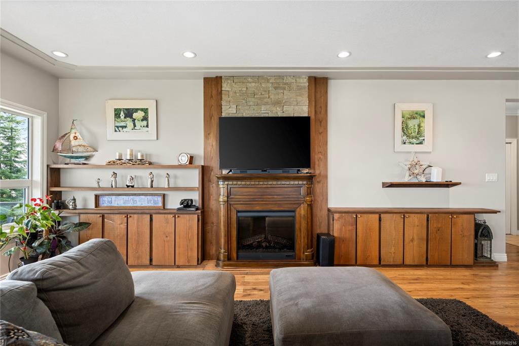 Fourth View of 5763 Island Hwy S, Union Bay, BC, V0R 3B0