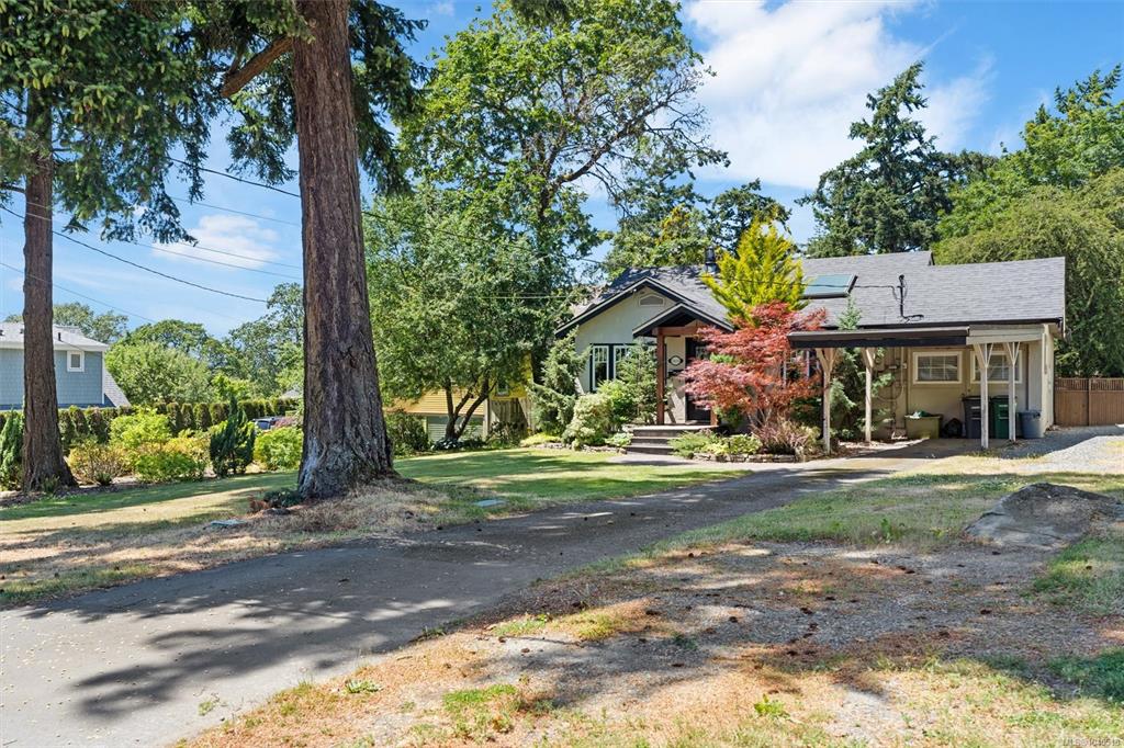 Fourth View of 2876 Austin Ave, Saanich, BC, V9A 2K7
