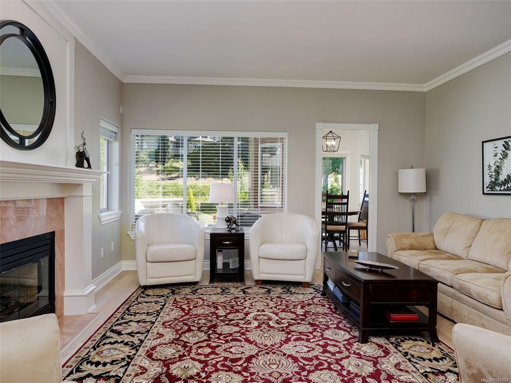 Fourth View of 530 Marsett Pl, Saanich, BC, V8Z 7J2