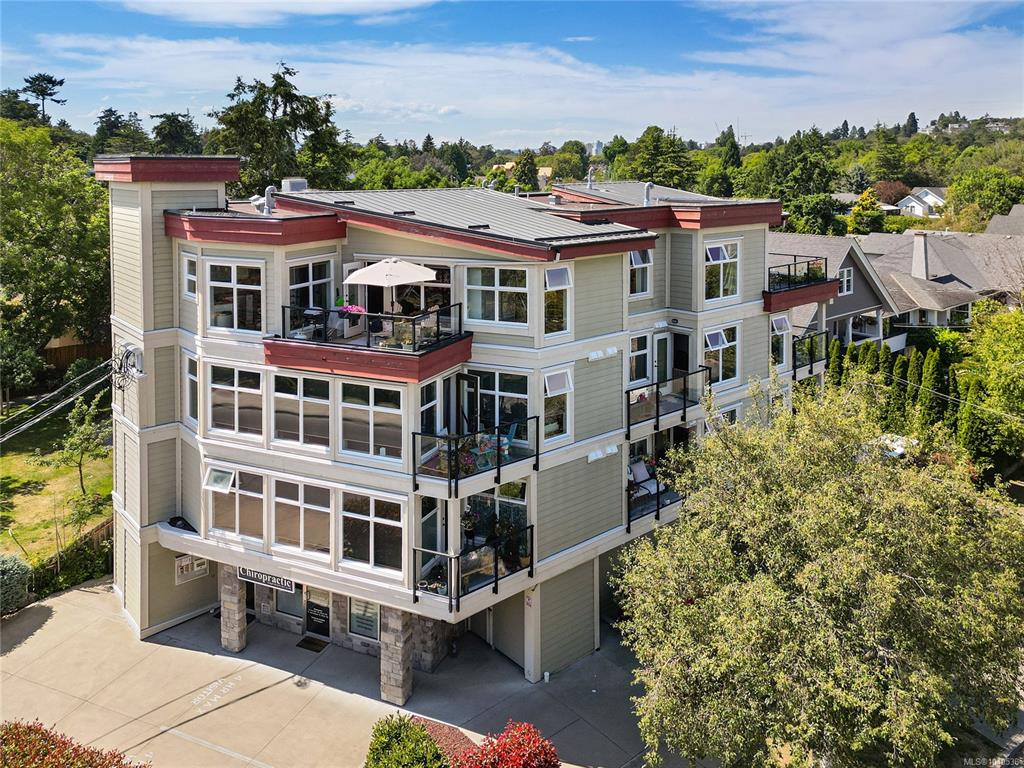 Second View of 1494 Fairfield Rd, Victoria, BC, V8S 1E8