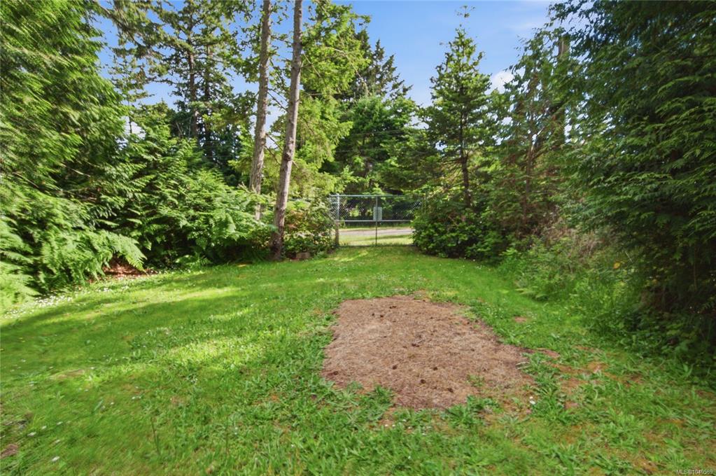 Fourth View of 7921 Swanson View Dr, Pender Island, BC, V0N 2M2