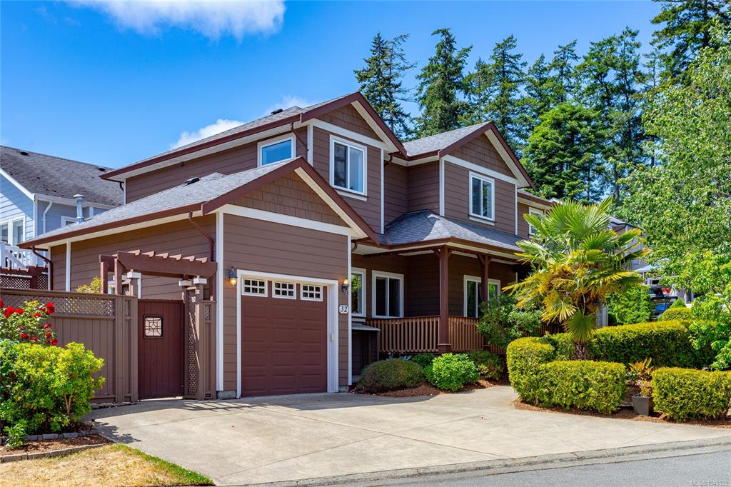 Second View of 32 Stoneridge Dr, View Royal, BC, V9B 6M4