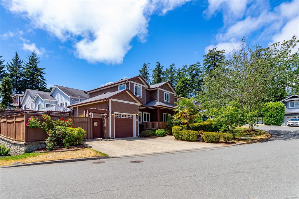 Third View of 32 Stoneridge Dr, View Royal, BC, V9B 6M4