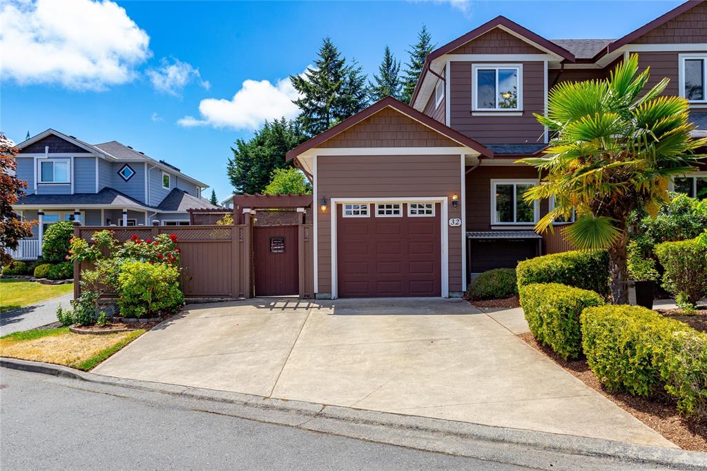 Fourth View of 32 Stoneridge Dr, View Royal, BC, V9B 6M4
