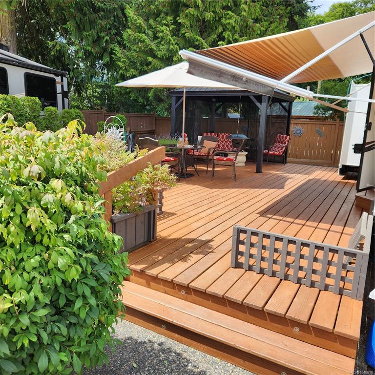 Third View of 6050 Island Hwy, Qualicum Beach, BC, V9K 2E1