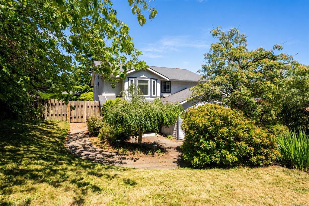 2162 Stellys Cross Rd, 1040652, BC,