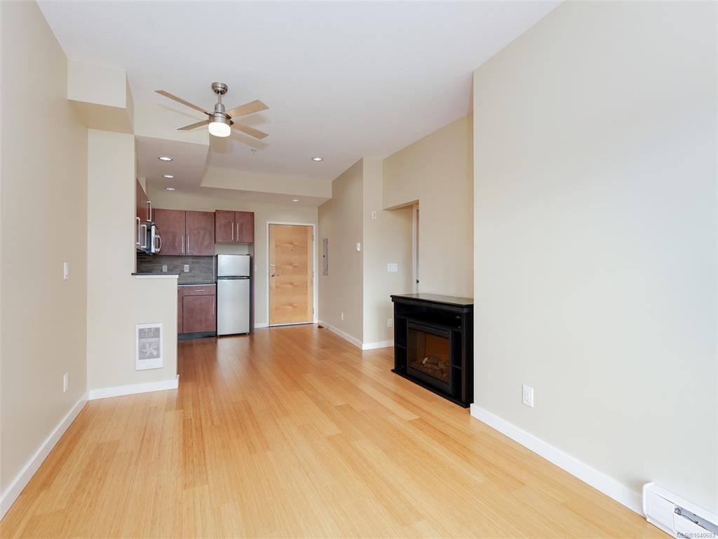 Fourth View of 611 Brookside Rd, LATORIA WALK, Colwood, BC, V9C 0C3