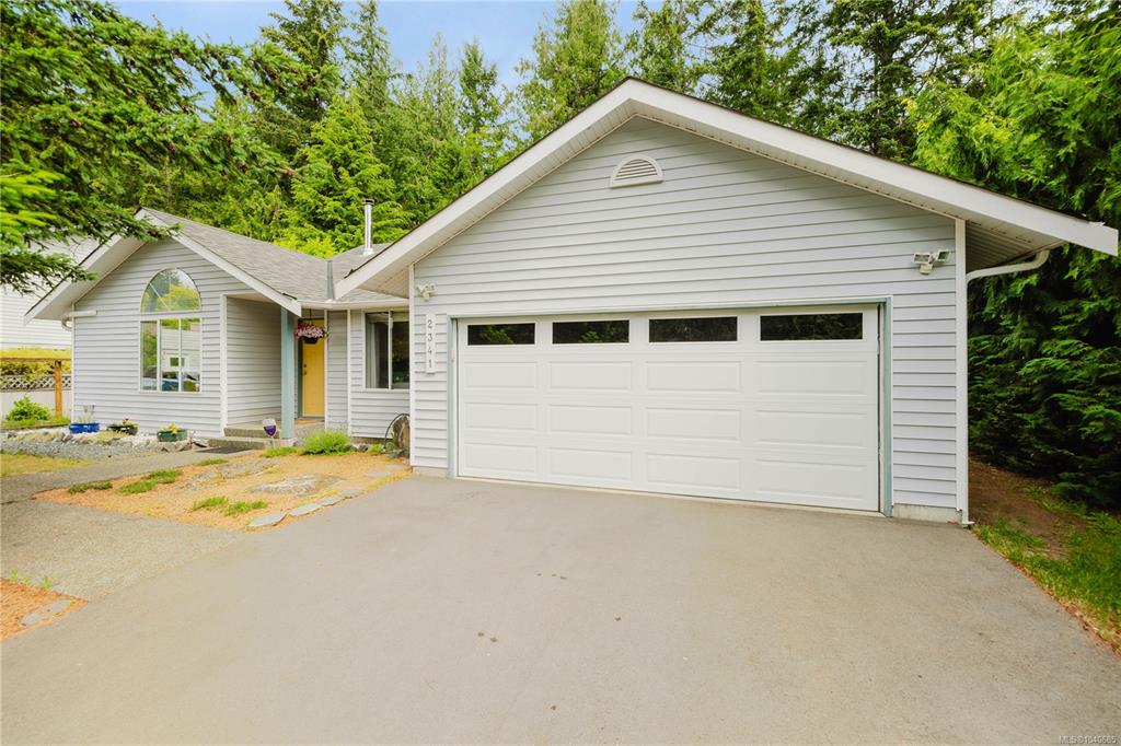 2341 Ravenhill Rd, 1040685, BC,
