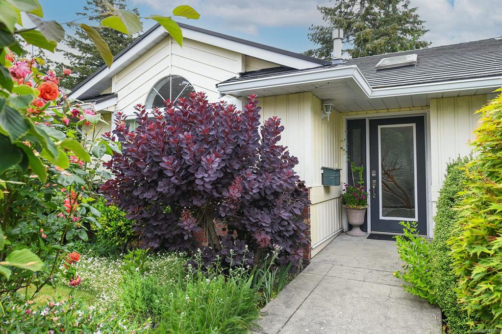 Second View of 2136 Bolt Ave, Comox, BC, V9M 3L6