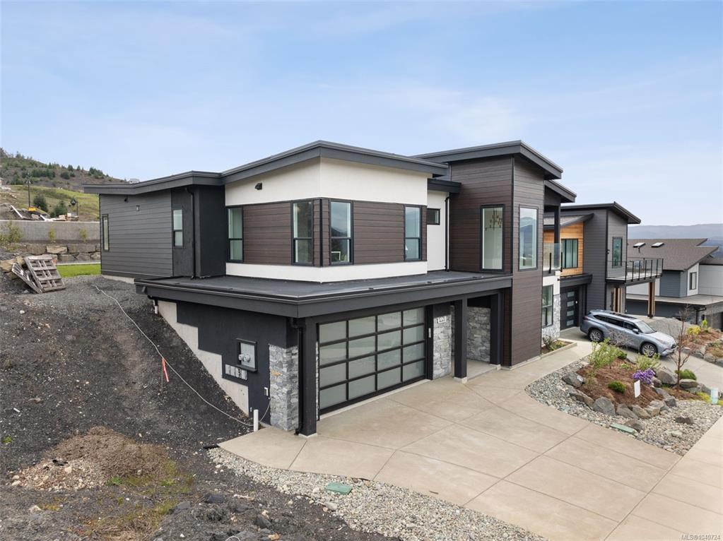 Third View of 1221 Viewtop Rd, Duncan, BC, V9L 0H7