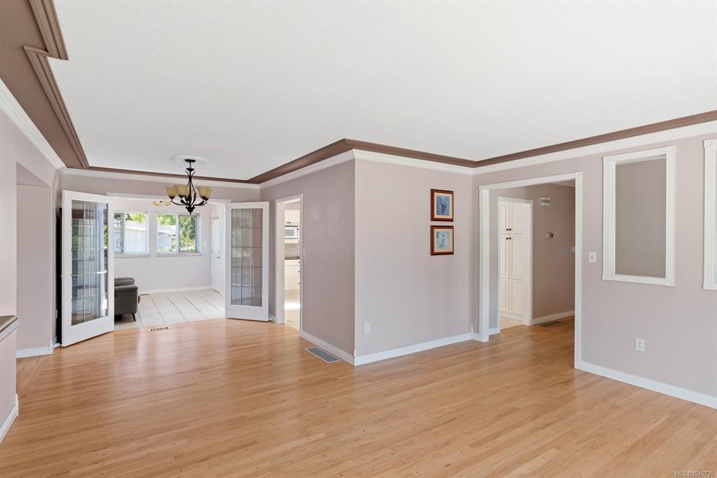 Fifth View of 4150 Longview Dr, Saanich, BC, V8N 2L1