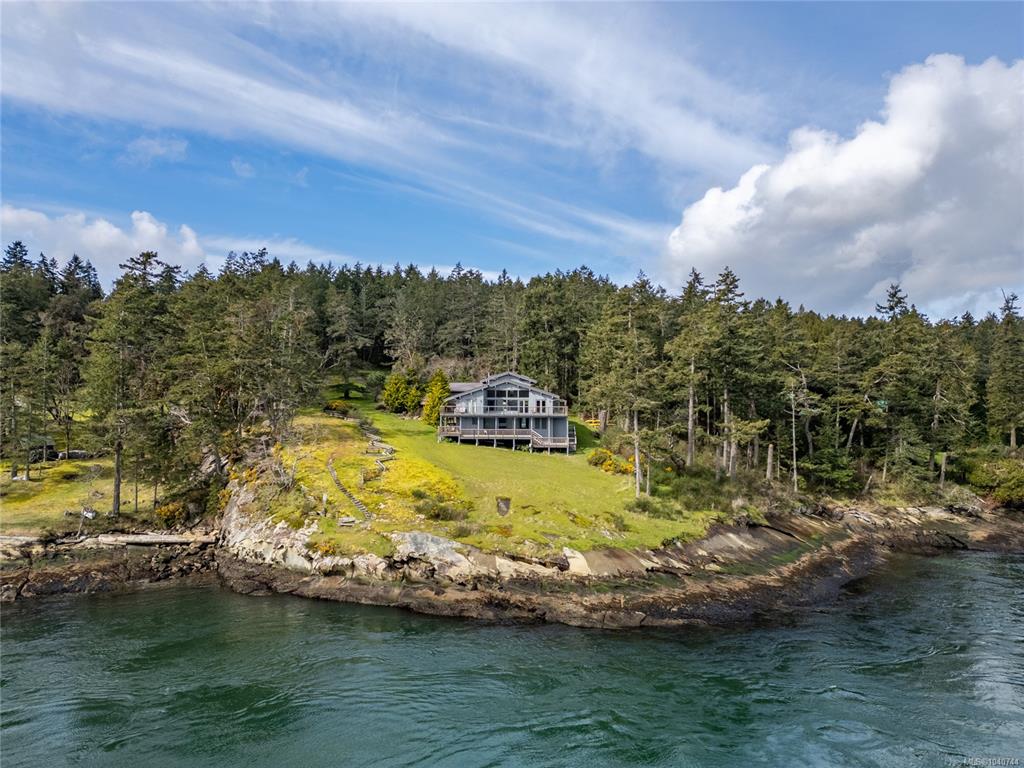 379 Mary Ann Point Rd, 1040744, BC,