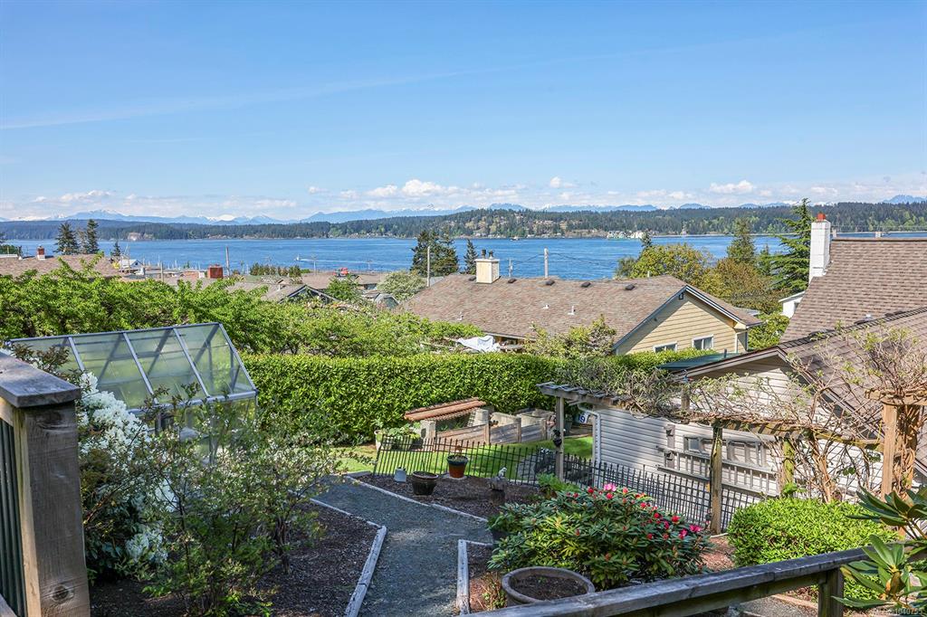 Fourth View of 542 Thulin St, Campbell River, BC, V9W 2L1