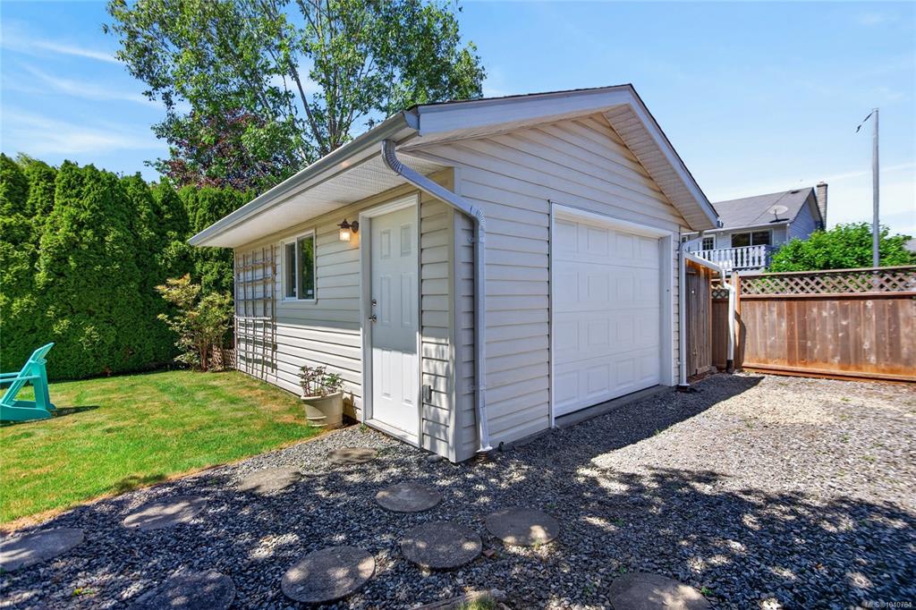 Fourth View of 677 Somenos Dr, Comox, BC, V9M 1B5