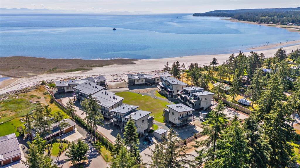 Fourth View of 9022 Clarkson Ave, The Beach House at Saratoga, Black Creek, BC, V9J 1B2