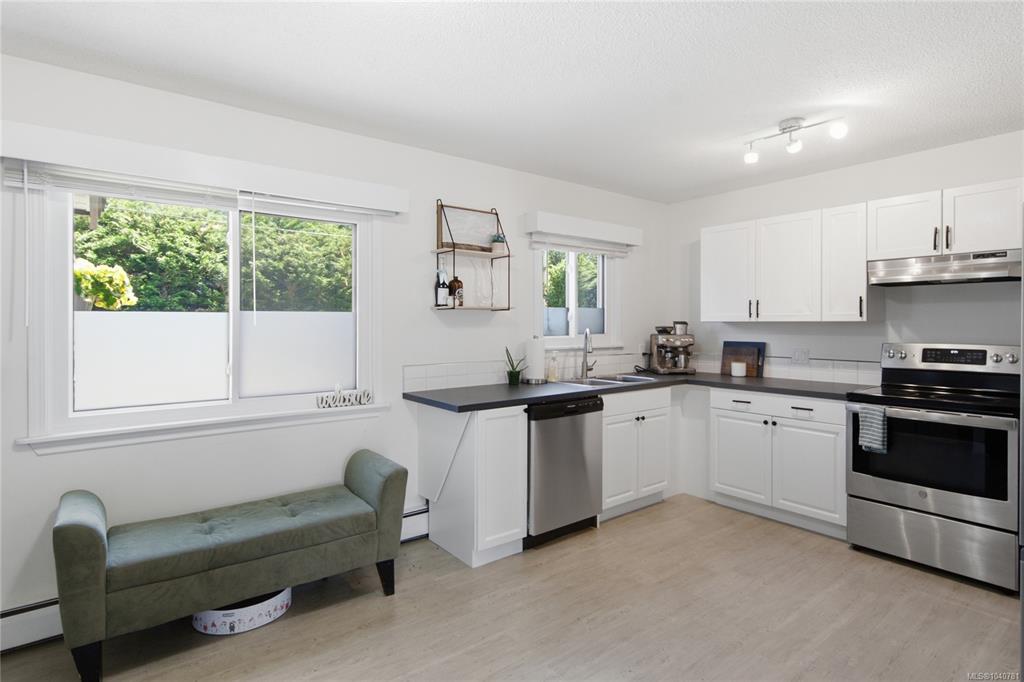 Fifth View of 3271 Cowichan Lake Rd, Arbutus Village, Duncan, BC, V9L 4C1