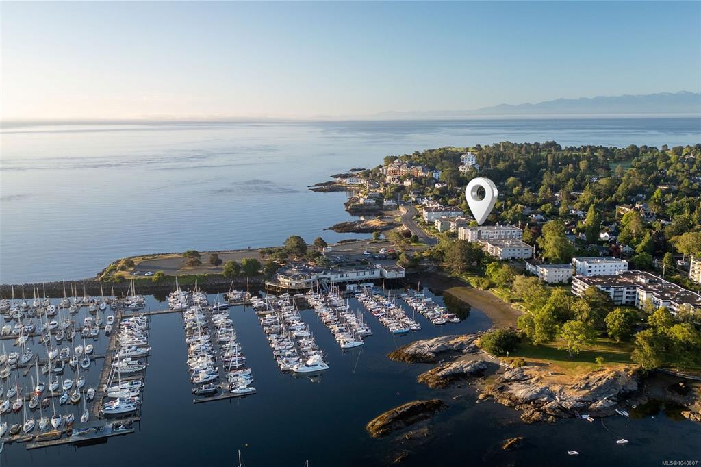 1312 Beach Dr, 1040807, BC,