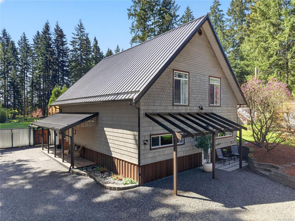 1981 Dzini Rd, 1040842, BC,
